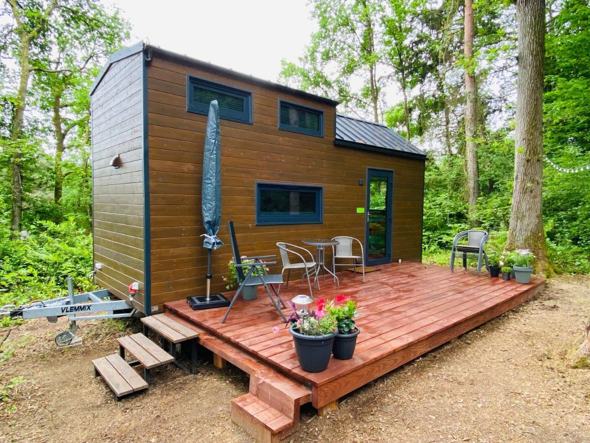 La Tiny House De Nanou Guest House Рошфор Екстериор снимка
