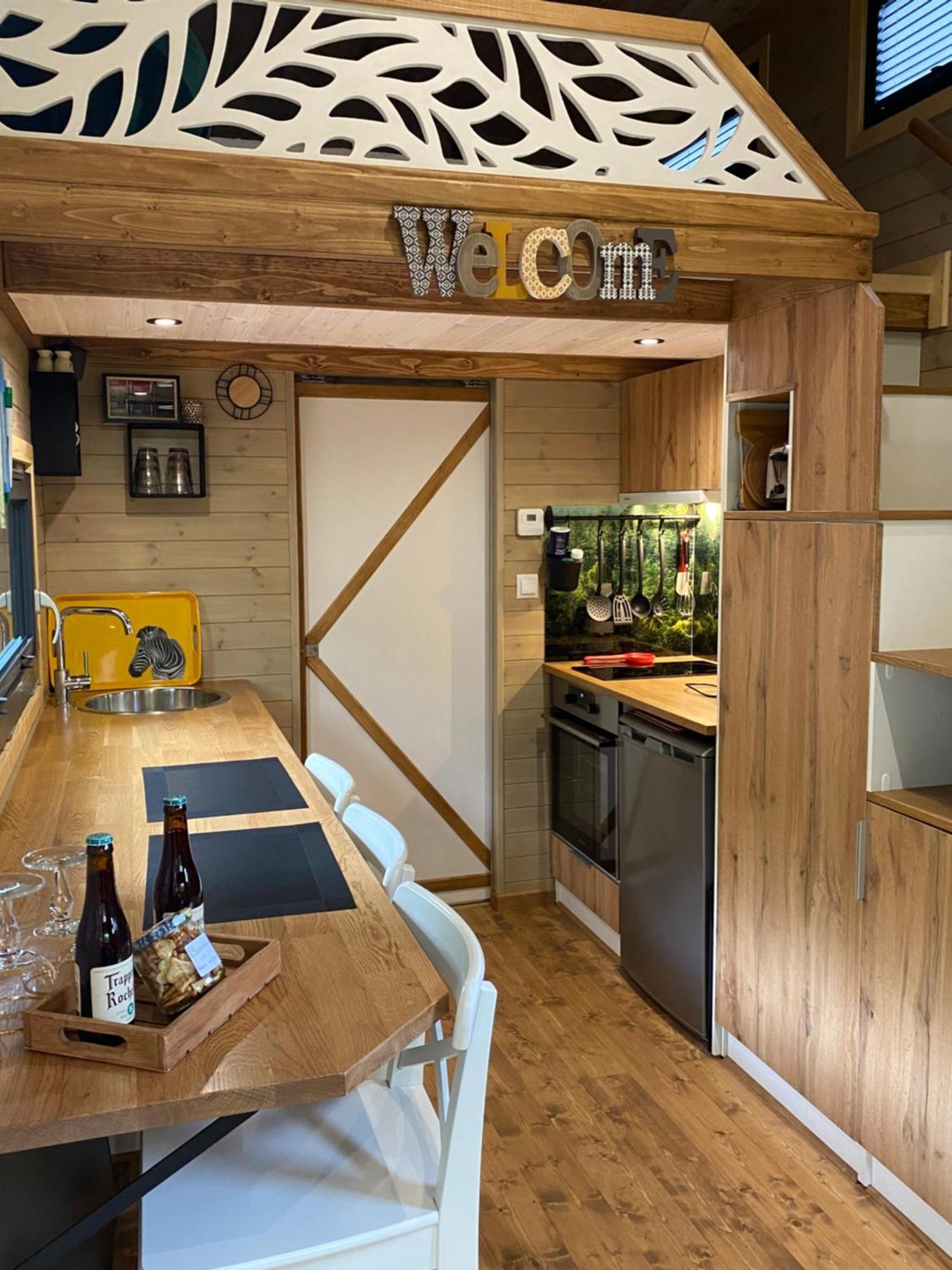 La Tiny House De Nanou Guest House Рошфор Екстериор снимка